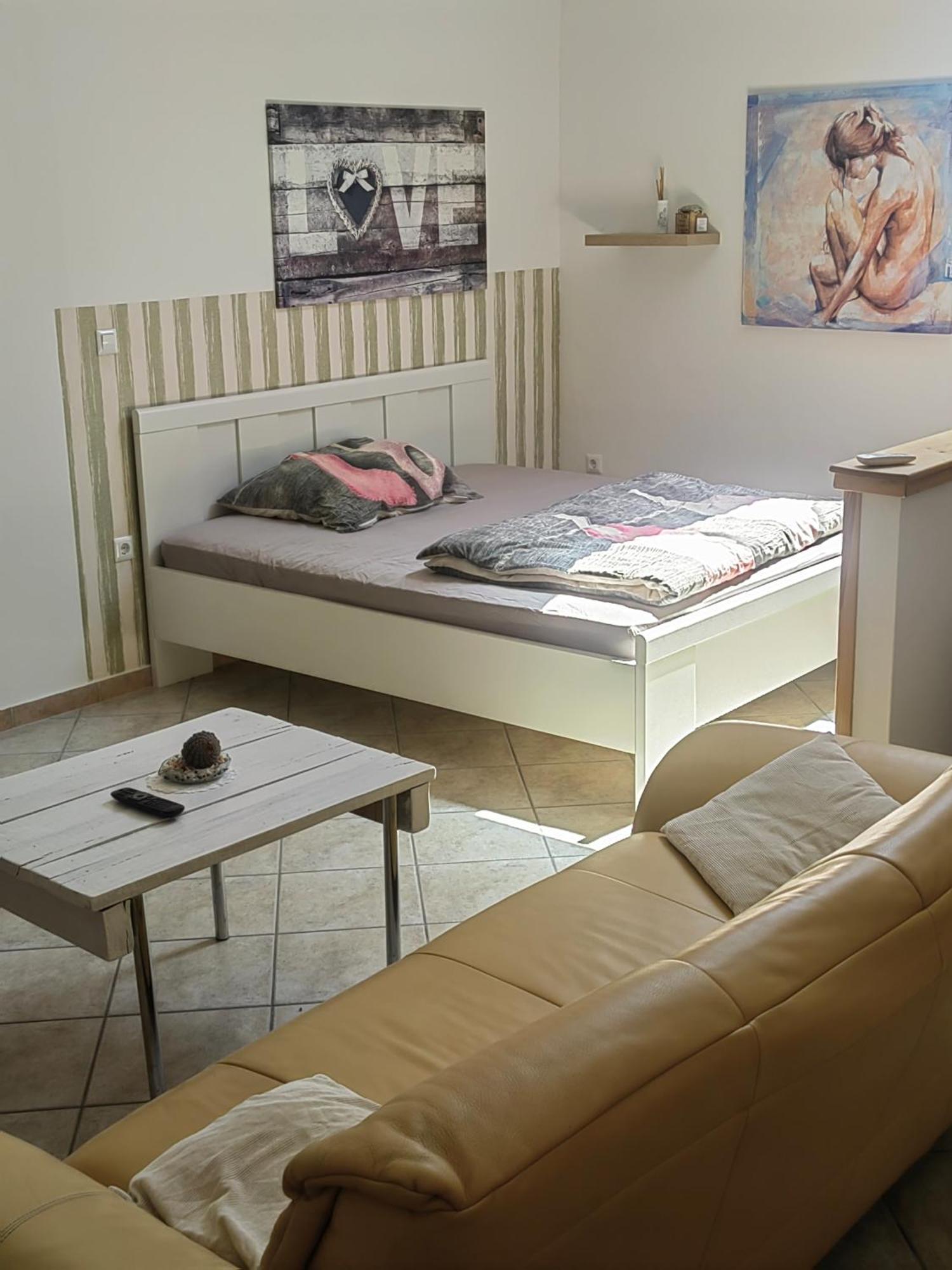 Wow Sleeping Bed & Breakfast Miklavž na Dravskem Polju Exterior photo